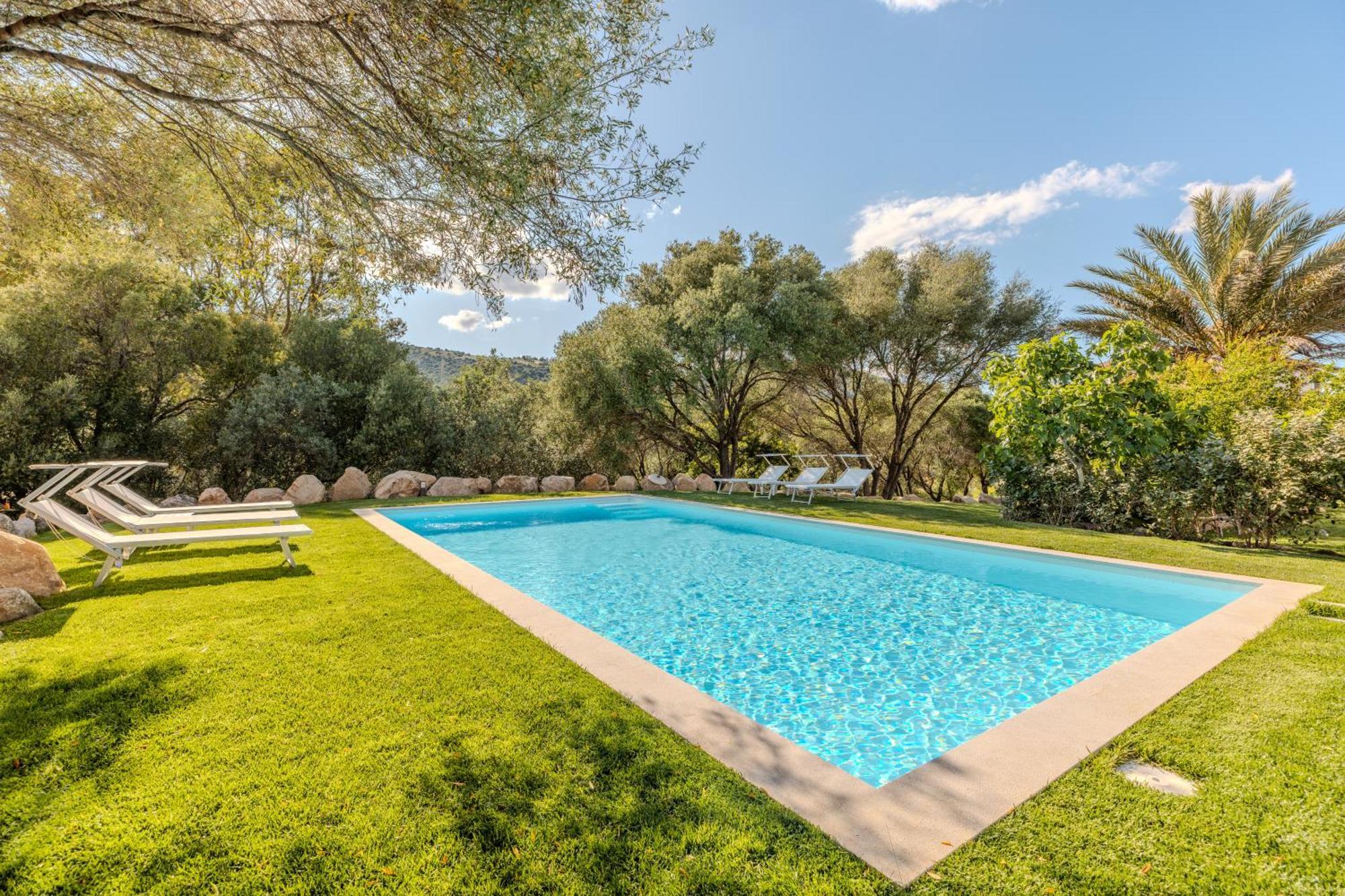 Апартаменты Stazzo San Teodoro Piscina Condivisa Экстерьер фото